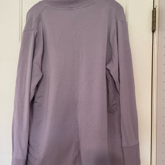 Athleta Pranayama Wrap - Picture 2 of 3